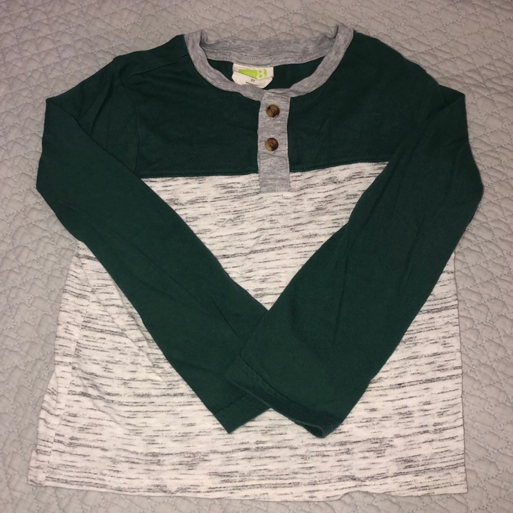 Long sleeved shirt